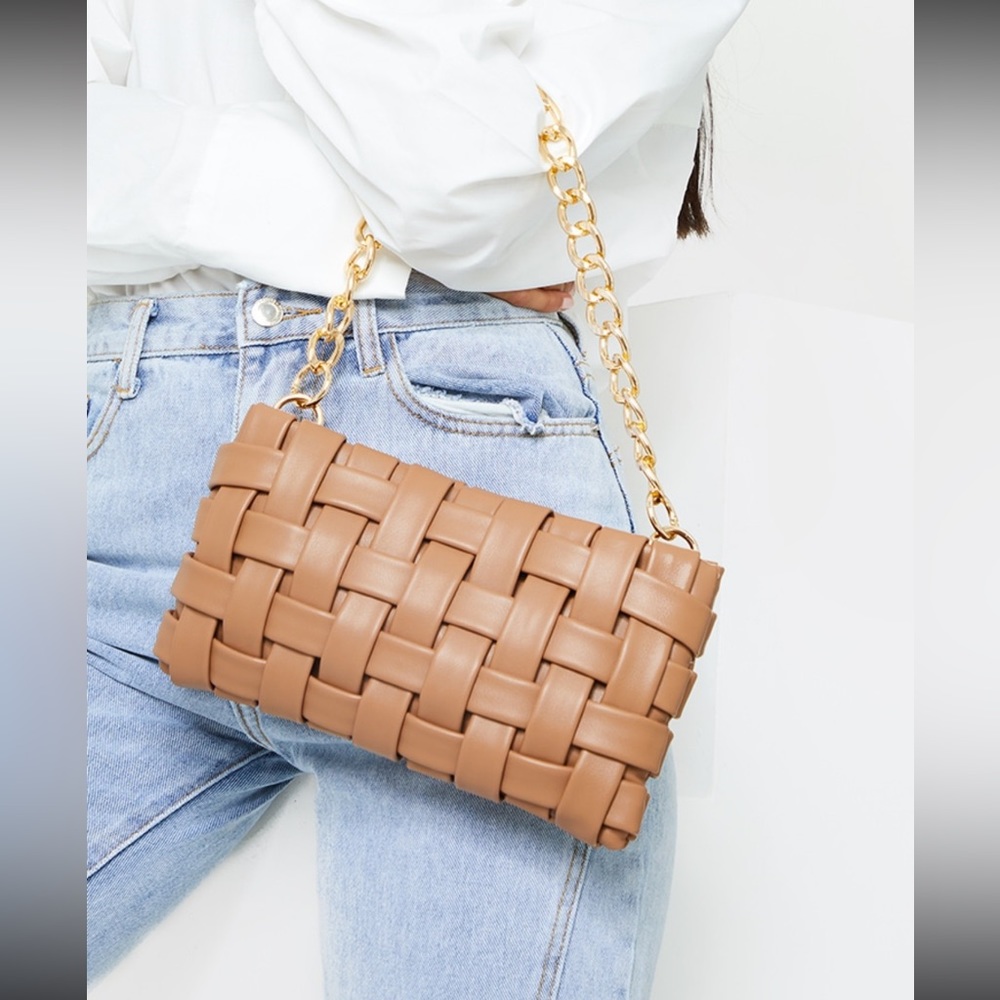 Prettylittlething | Oversized Weave With Gold Chain Shoulder Bag